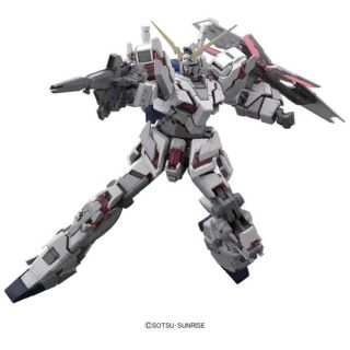 送料無料☆ 新品 RG 1/144 ユニコーンガンダム (初回限定パッケージ)(模型/プラモデル)