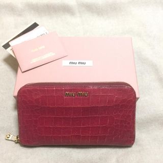 ミュウミュウ(miumiu)のmiumiu 長財布(財布)