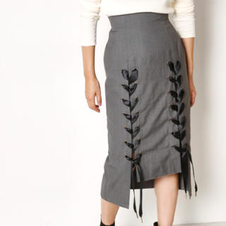 スライ(SLY)のSLY front lace up manish skirt(ひざ丈スカート)