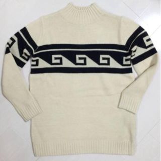 フォーエバートゥエンティーワン(FOREVER 21)の美品 forever21 ハイネックセーター オルテガ柄 wave柄 波柄(ニット/セーター)