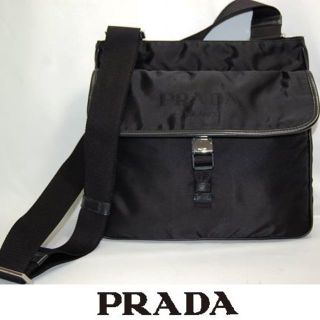 プラダ(PRADA)のプラダ　ナイロン　メッセンジャーバッグ　斜めがけショルダー　（黒）(メッセンジャーバッグ)