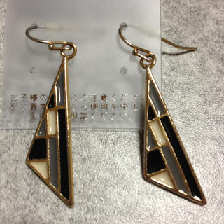 ピアス(ピアス)