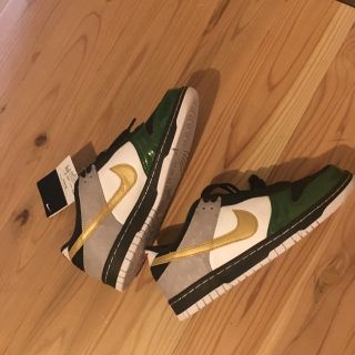 ナイキ(NIKE)のNike SB dunk low 温故知新(スニーカー)