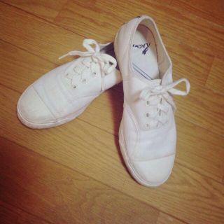 ラコステ(LACOSTE)のLOCOSTE♡白スニーカー(スニーカー)