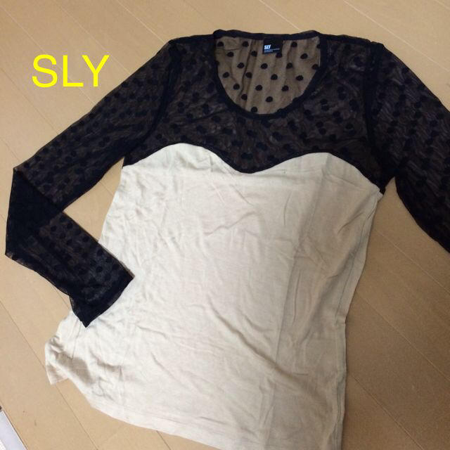 SLY(スライ)のSLY✧ドットメッシュカットソー レディースのトップス(Tシャツ(長袖/七分))の商品写真