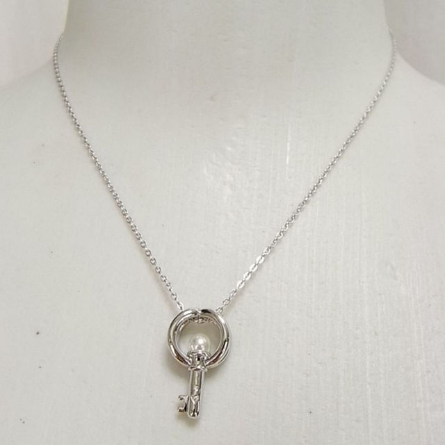 MIKIMOTO - ☆本物美品 ミキモト 本真珠ネックレス シルバー MIKIMOTO - ☆本物美品 ミキモト 本真珠ネックレス シルバー