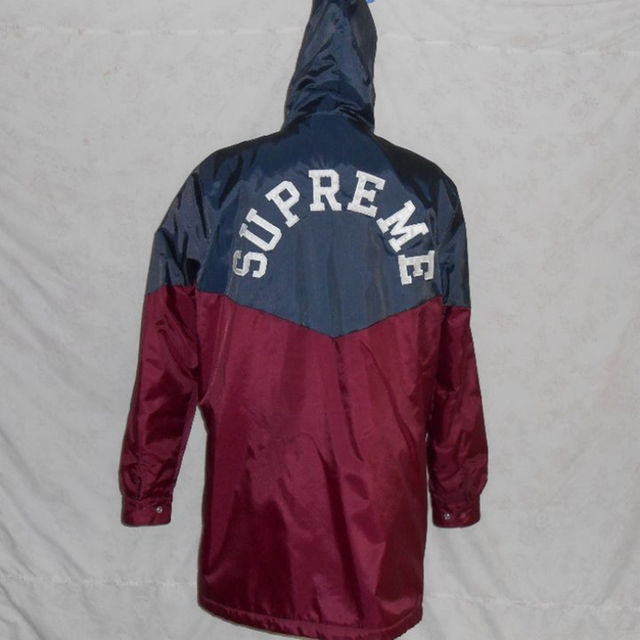 Supreme(シュプリーム)のSupreme シュプリーム フィールドコ－チ JKT M中古 メンズのジャケット/アウター(マウンテンパーカー)の商品写真
