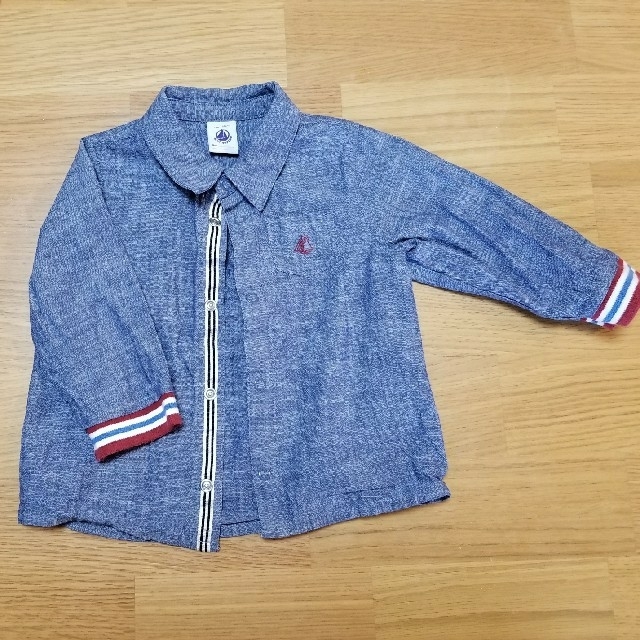 PETIT BATEAU(プチバトー)のプチバトー  シャツ(12m 74cm) キッズ/ベビー/マタニティのベビー服(~85cm)(シャツ/カットソー)の商品写真