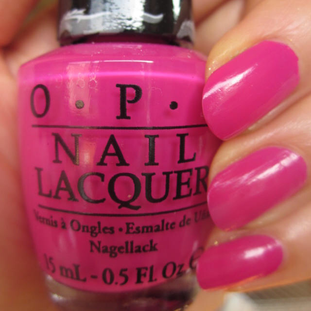 OPI(オーピーアイ)のOPI ネイルポリッシュ NL F72 ガールズ ラブ ポニーズ コスメ/美容のネイル(マニキュア)の商品写真