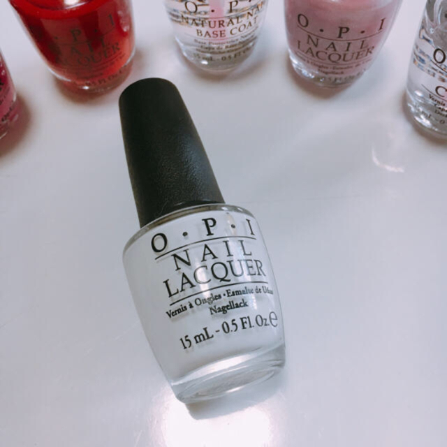 OPI(オーピーアイ)のOPI ネイルポリッシュ NL F72 ガールズ ラブ ポニーズ コスメ/美容のネイル(マニキュア)の商品写真