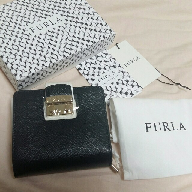 Furla(フルラ)の[Chiko様お取り置き] 新品 フルラ メトロポリス 財布 白黒 レディースのファッション小物(財布)の商品写真