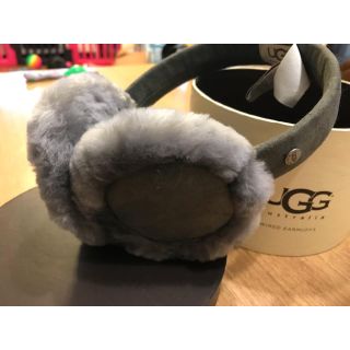 UGG(イヤーマフ ・ グレー/灰色系)のフリマアイテム一覧 UGG(イヤーマフ ・ グレー/灰色系)のフリマアイテム一覧