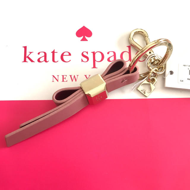 kate spade new york(ケイトスペードニューヨーク)の新品 ケイトスペード キーフォブ レディースのファッション小物(キーホルダー)の商品写真