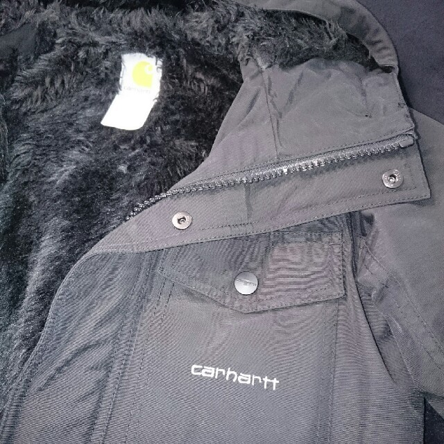 carhartt(カーハート)のcarhartt フィールドジャケット  黒 タイト 防寒 コート レディースのジャケット/アウター(ミリタリージャケット)の商品写真