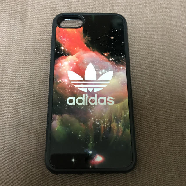 adidas(アディダス)のiPhone7 8ケース スマホ/家電/カメラのスマホアクセサリー(iPhoneケース)の商品写真