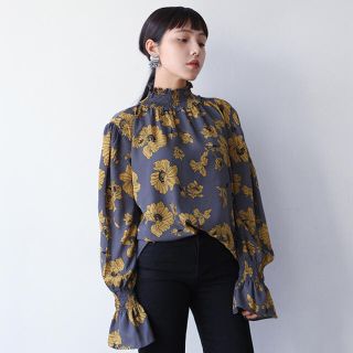 ディーホリック(dholic)のレトロ パフスリーブ 花柄 ブラウス  ZARA dholic好きさんに♡(シャツ/ブラウス(長袖/七分))