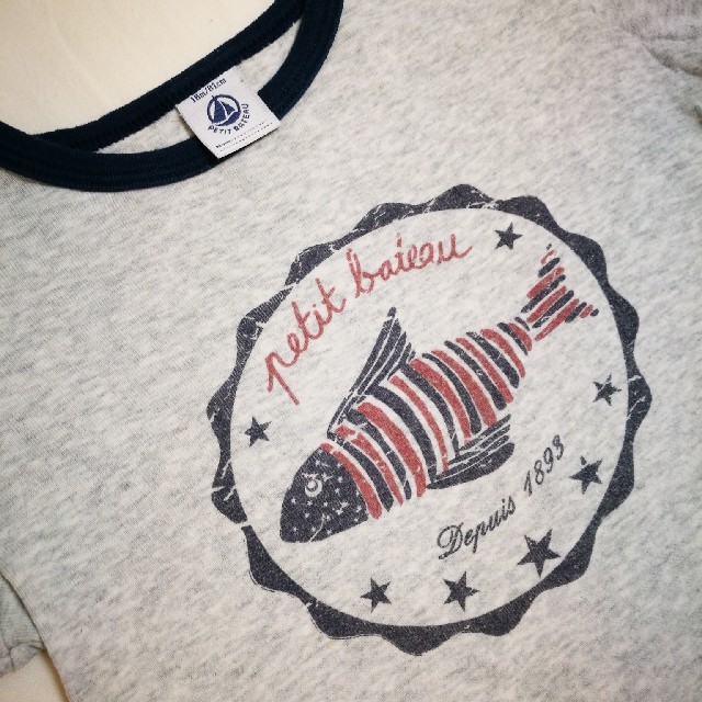 PETIT BATEAU(プチバトー)のプチバトー 長袖Tシャツ81㎝ キッズ/ベビー/マタニティのベビー服(~85cm)(シャツ/カットソー)の商品写真