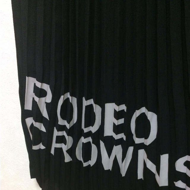 RODEO CROWNS WIDE BOWL(ロデオクラウンズワイドボウル)のロデオクラウンズ ロングプリーツスカート レディースのスカート(ロングスカート)の商品写真