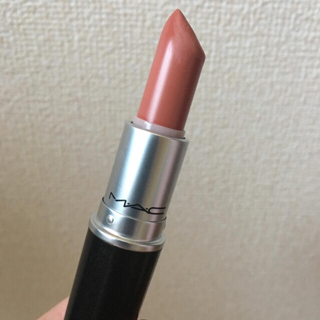 MAC(マック)の箱付き mac★カインダセクシー コスメ/美容のベースメイク/化粧品(口紅)の商品写真