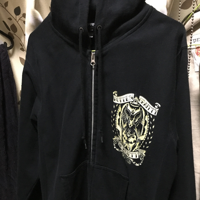 Subciety(サブサエティ)のROTTEN GRAFFTY パーカー mサイズ エンタメ/ホビーのタレントグッズ(ミュージシャン)の商品写真