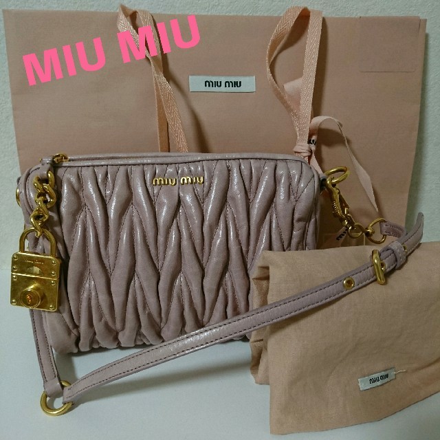 miumiu(ミュウミュウ)の美品☆ MIU MIU ショルダーバッグ レディースのバッグ(ハンドバッグ)の商品写真