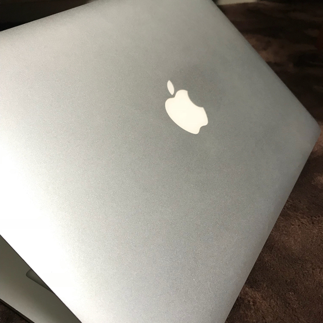 Mac (Apple)(マック)のMacBook Air 13inch mid2011 本体 i7 256GB スマホ/家電/カメラのPC/タブレット(ノートPC)の商品写真