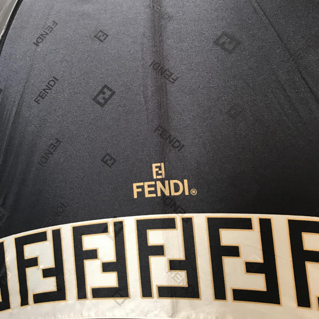 FENDI(フェンディ)の☂️FENDIレディース傘☂️ レディースのファッション小物(傘)の商品写真