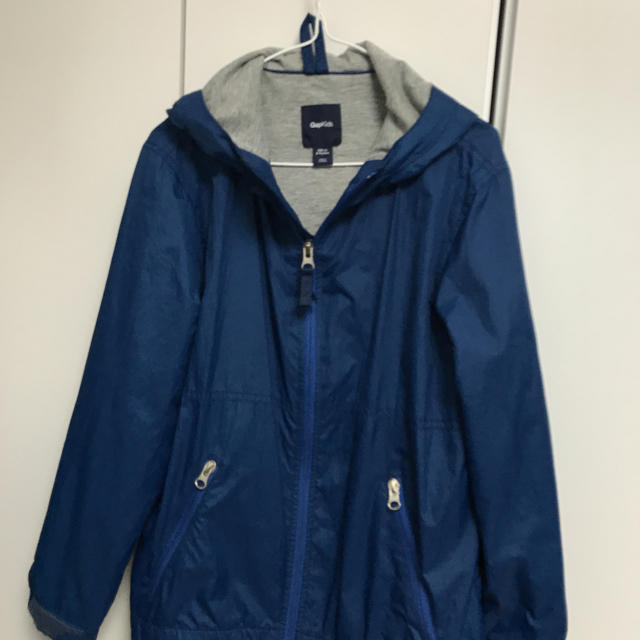 GAP(ギャップ)のGAP男児パーカー 130cm キッズ/ベビー/マタニティのキッズ服男の子用(90cm~)(ジャケット/上着)の商品写真