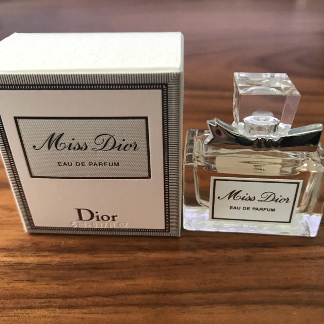 Dior(ディオール)の美品！ミス ディオール EDP オーデパルファル 5ml コスメ/美容の香水(香水(女性用))の商品写真