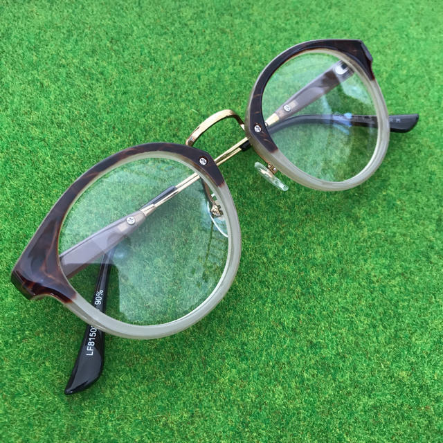 LOWRYS FARM(ローリーズファーム)のオシャレ だて眼鏡 レディースのファッション小物(サングラス/メガネ)の商品写真