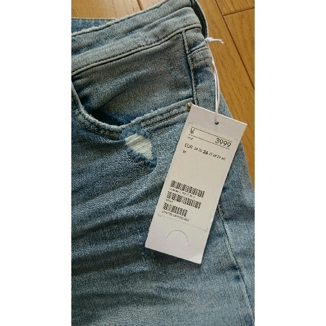 H&M(エイチアンドエム)の☆H&M 新品スリムボーイフレンドデニム☆ レディースのパンツ(デニム/ジーンズ)の商品写真