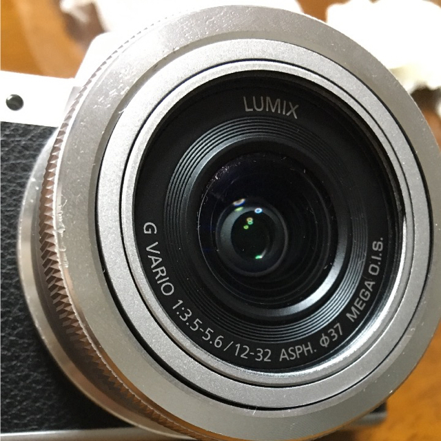 Panasonic(パナソニック)のLUMIXGF7 スマホ/家電/カメラのカメラ(ミラーレス一眼)の商品写真