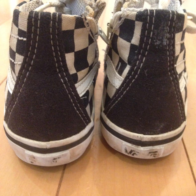 VANS(ヴァンズ)のvans チェッカー ハイ 白黒 15センチ キッズ/ベビー/マタニティのキッズ靴/シューズ(15cm~)(その他)の商品写真