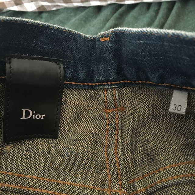 DIOR HOMME(ディオールオム)の専用ディオールオムデニムパンツ新品未使用30インチ メンズのパンツ(デニム/ジーンズ)の商品写真
