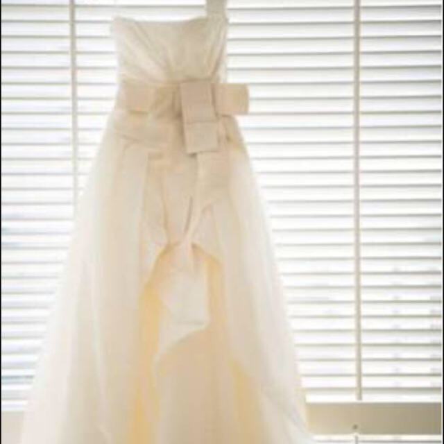 Vera Wang - 再お値下げ!VERA WANG deandra (US4)の+