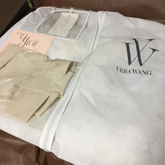 Vera Wang(ヴェラウォン)の再お値下げ！VERA WANG deandra (US4) レディースのフォーマル/ドレス(ウェディングドレス)の商品写真