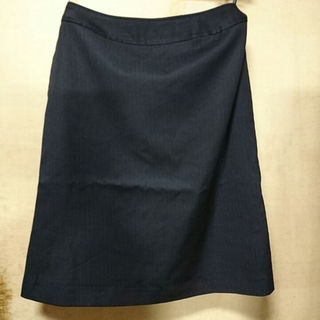 【ハロハロ様】【値下げ】オフィス用 台形スカート 15号 新品(ひざ丈スカート)