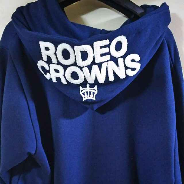RODEO CROWNS(ロデオクラウンズ)の最終値下げ💕ちはら台限定♥️RODEO CROWNS✨ロゴ パーカー💕😘 レディースのトップス(パーカー)の商品写真