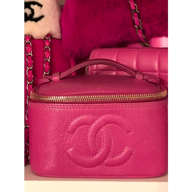 CHANEL(シャネル)の♡ヴィンテージ♡正規品鑑定済みCHANELキャビアミニバニティ レディースのバッグ(その他)の商品写真