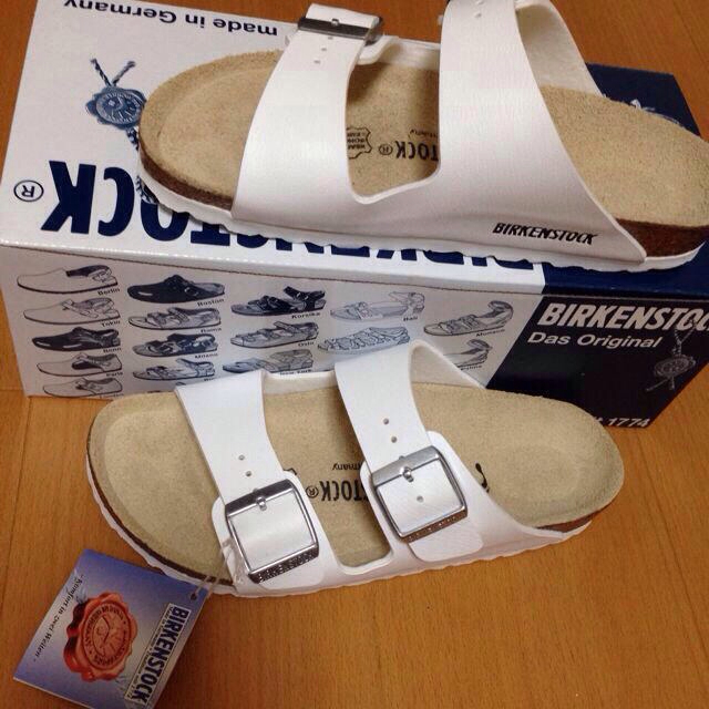 BIRKENSTOCK(ビルケンシュトック)の新品☆ビルケンシュトック アリゾナ レディースの靴/シューズ(サンダル)の商品写真