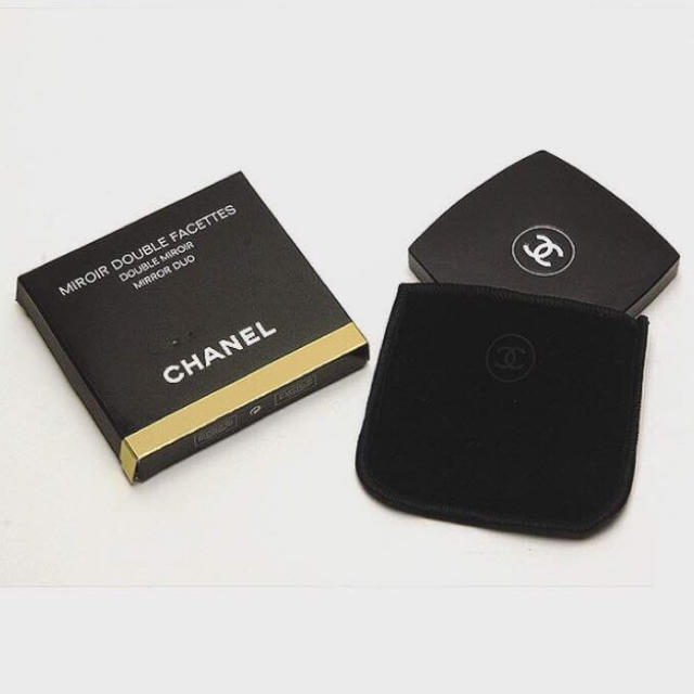 CHANEL(シャネル)のrii様 専用  新品・プレゼント包装 / CHANEL コンパクトミラー レディースのファッション小物(ミラー)の商品写真