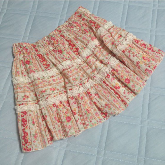 LIZ LISA(リズリサ)のリズリサ ミニ スカート 花柄 レディースのスカート(ミニスカート)の商品写真