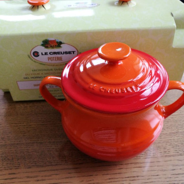 LE CREUSET(ルクルーゼ)の【専用】ル・クルーゼ スープボウル 2個セット オレンジ インテリア/住まい/日用品のキッチン/食器(テーブル用品)の商品写真