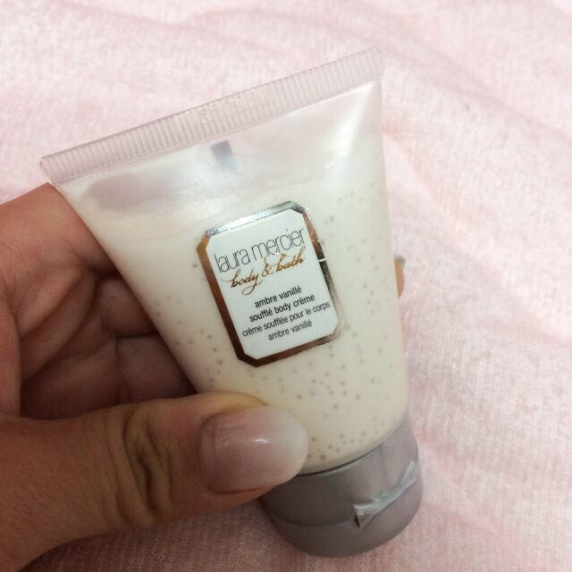 laura mercier(ローラメルシエ)の新品未開封♡ボディクリーム コスメ/美容のボディケア(その他)の商品写真