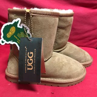 アグ(UGG)のyaya様専用❗️UGG キッズ ブーツ 新品未使用❗️(ブーツ)