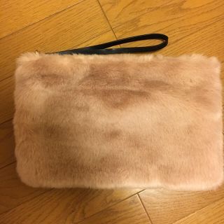 ザラ(ZARA)のザラ フェイクファー クラッチ(クラッチバッグ)