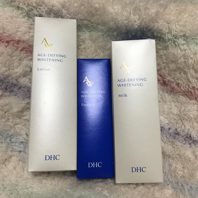 DHC(ディーエイチシー)の美白&エイジングケアシリーズ 30%OFF コスメ/美容のスキンケア/基礎化粧品(美容液)の商品写真