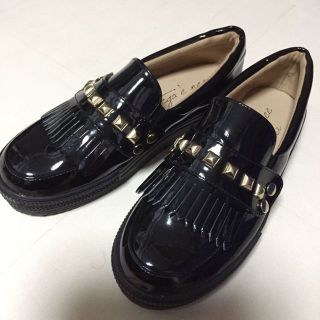 ダブルクローゼット(w closet)のw closet 着せ替えエナメルローファー M ブラック(ローファー/革靴)