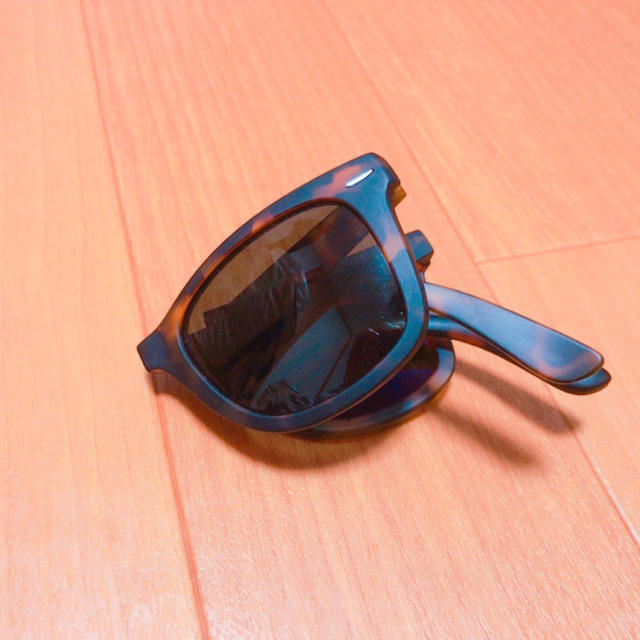 UNIQLO(ユニクロ)の【UNIQLO】折りたたみサングラス レディースのファッション小物(サングラス/メガネ)の商品写真