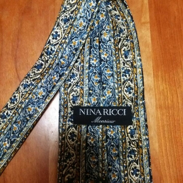 NINA RICCI(ニナリッチ)の超美品❗ NINA RICCIのネクタイ １８ メンズのファッション小物(ネクタイ)の商品写真